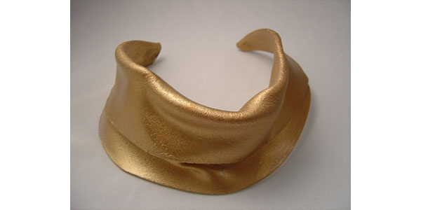topylabrys Sculture da indossare girocollo oro 3