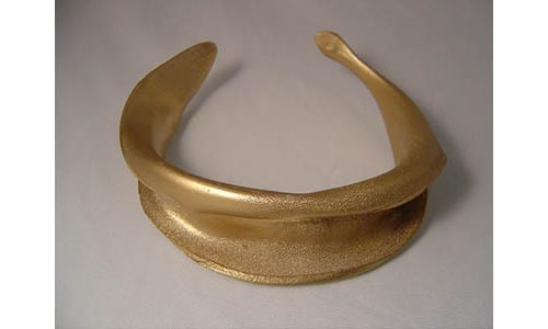 topylabrys Sculture da indossare girocollo oro 7