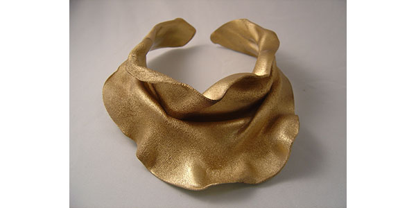 topylabrys Sculture da indossare girocollo oro lavorato arte